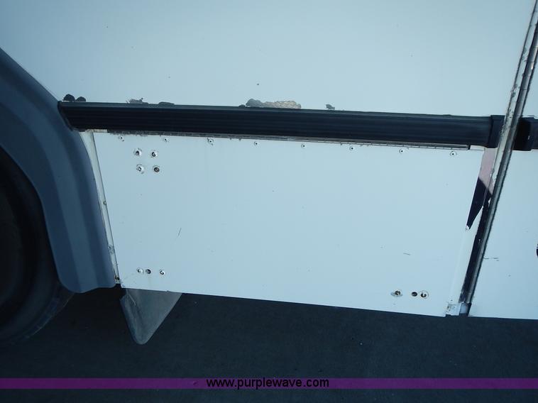 image for item L3512 1996 Gillig Phantom shuttle bus