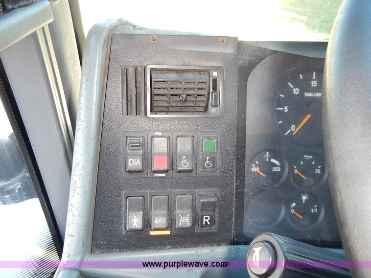 image for item L3513 2004 Van Hool C2045L coach bus