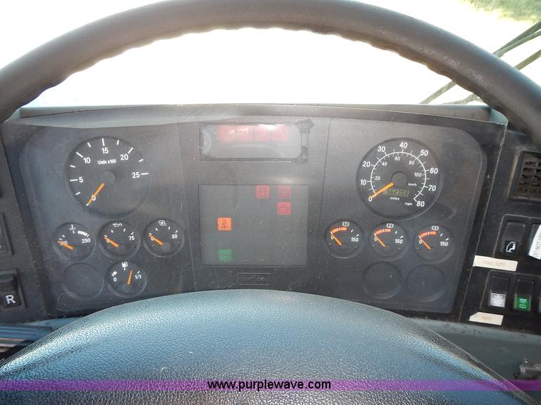 image for item L3513 2004 Van Hool C2045L coach bus