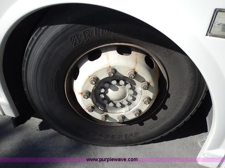 image for item L3513 2004 Van Hool C2045L coach bus