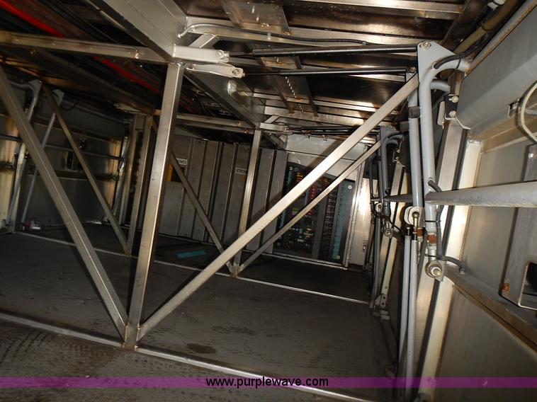 image for item L3513 2004 Van Hool C2045L coach bus