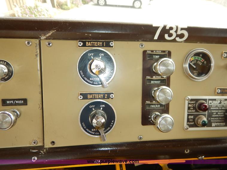 image for item L3528 1979 International Cargo Star 1910 Smeal Pumper fire truck