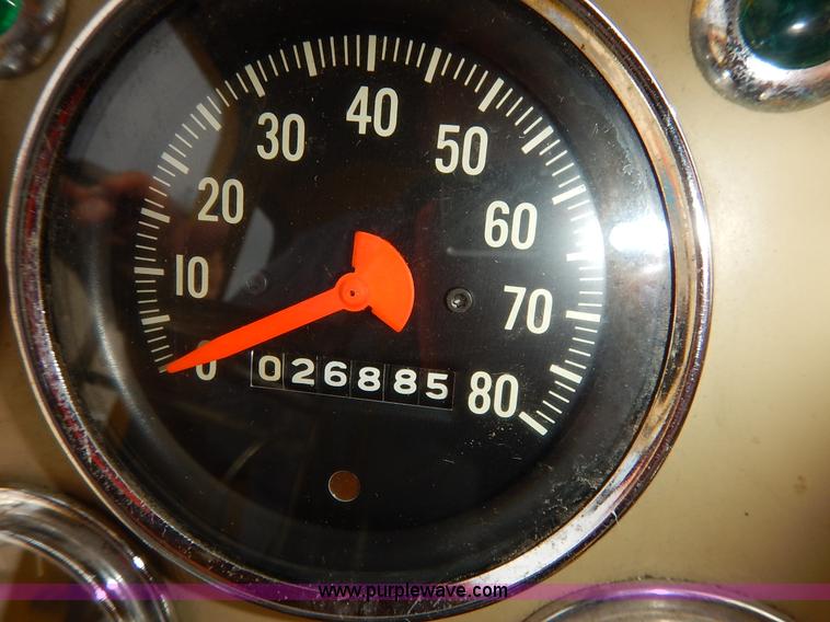 image for item L3528 1979 International Cargo Star 1910 Smeal Pumper fire truck