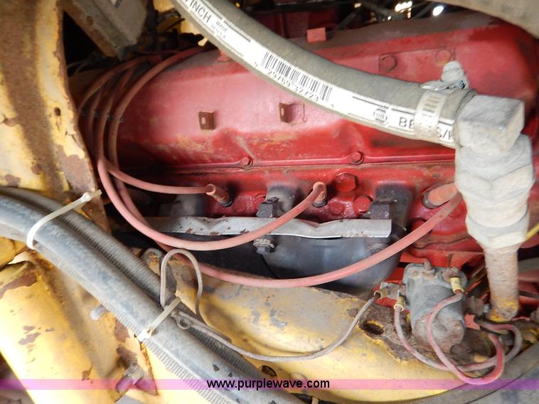 image for item L3528 1979 International Cargo Star 1910 Smeal Pumper fire truck