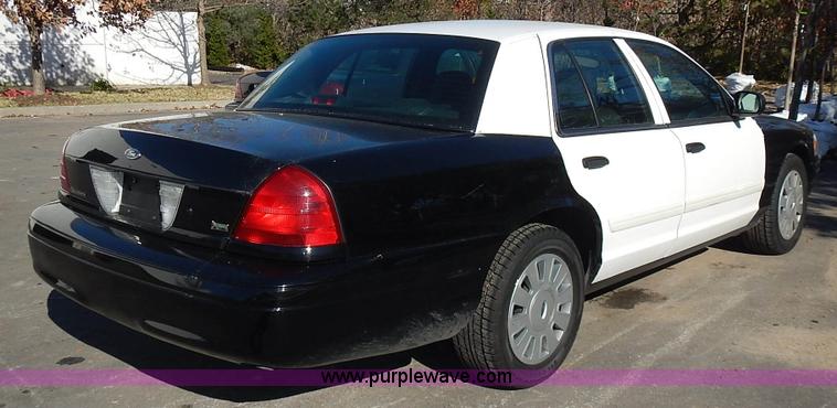 image for item L3541 2009 Ford Crown Victoria Police Interceptor