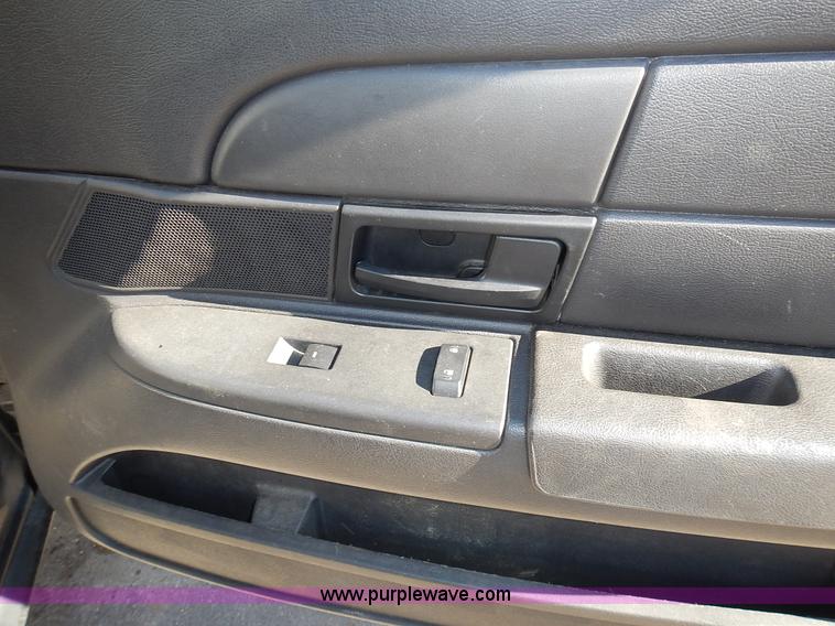 image for item L3541 2009 Ford Crown Victoria Police Interceptor