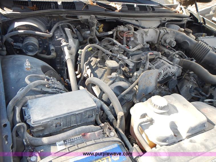 image for item L3542 2005 Ford Crown Victoria Police Interceptor