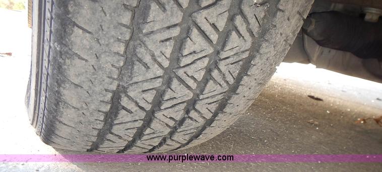 image for item L3542 2005 Ford Crown Victoria Police Interceptor