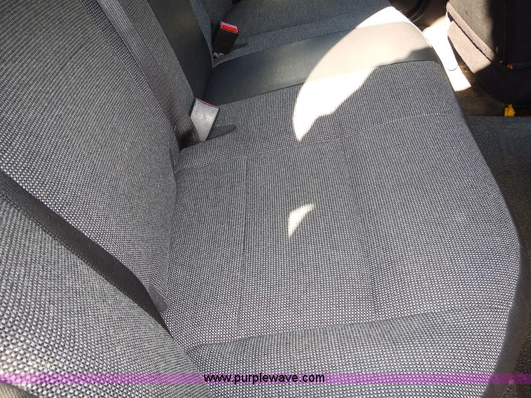 image for item L3542 2005 Ford Crown Victoria Police Interceptor