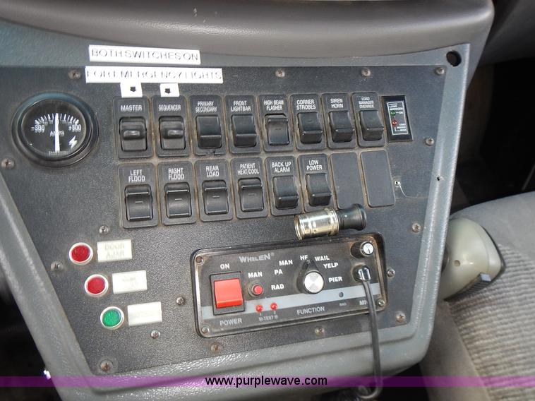 image for item L3552 1997 Ford Econoline E350 ambulance