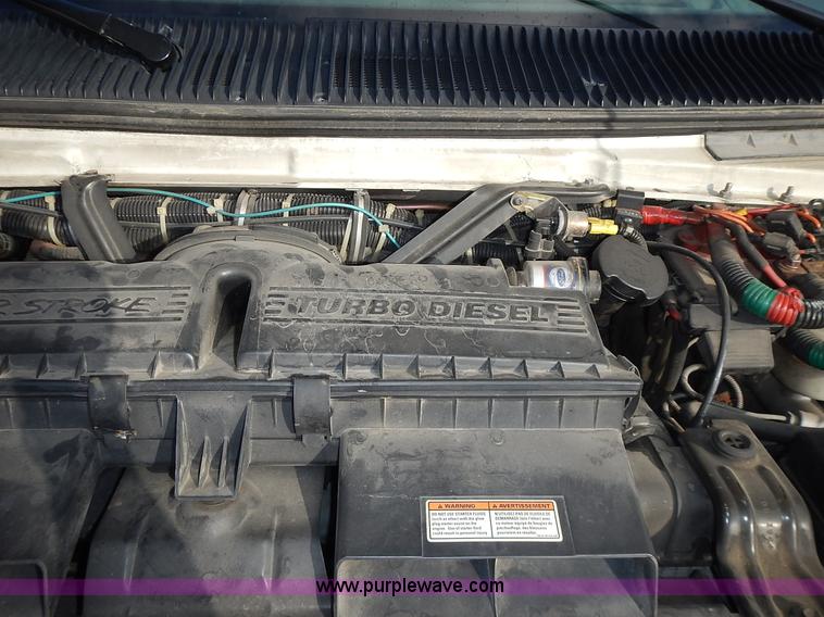 image for item L3552 1997 Ford Econoline E350 ambulance