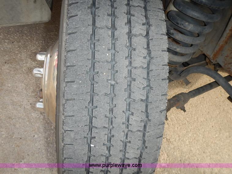 image for item L3552 1997 Ford Econoline E350 ambulance