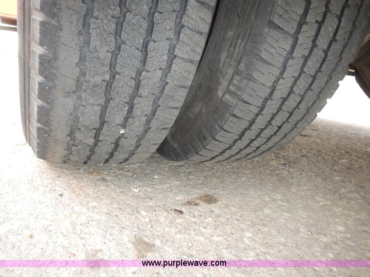 image for item L3552 1997 Ford Econoline E350 ambulance