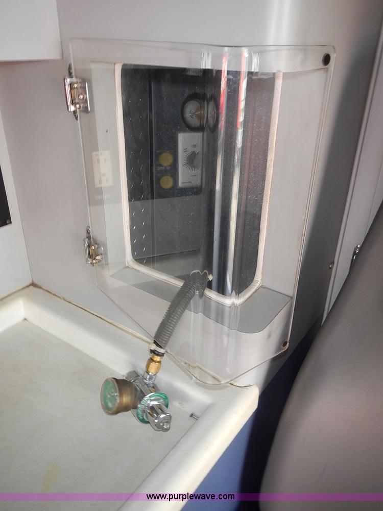 image for item L3552 1997 Ford Econoline E350 ambulance