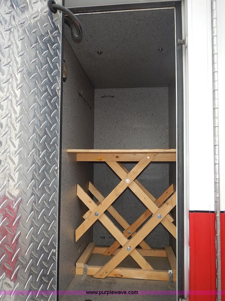 image for item L3552 1997 Ford Econoline E350 ambulance