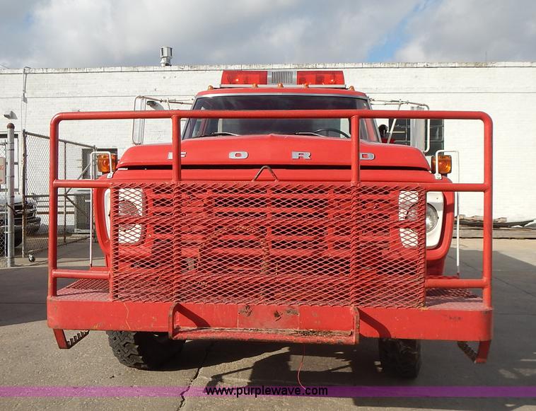 image for item L3553 1979 Ford F600 fire truck