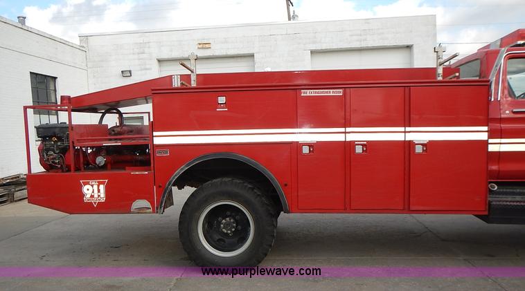 image for item L3553 1979 Ford F600 fire truck