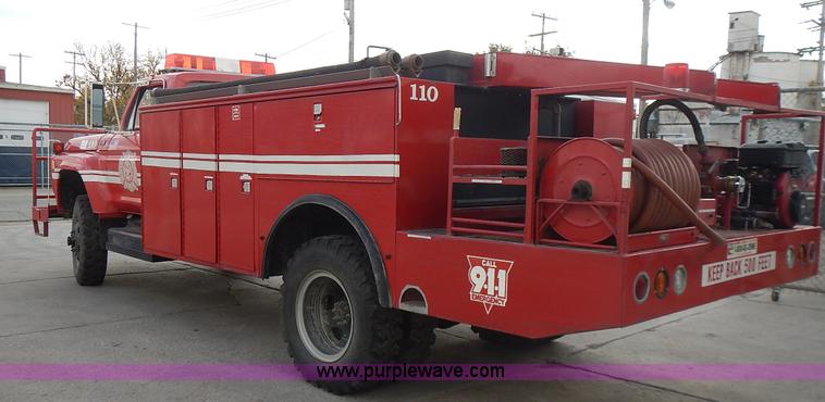 image for item L3553 1979 Ford F600 fire truck