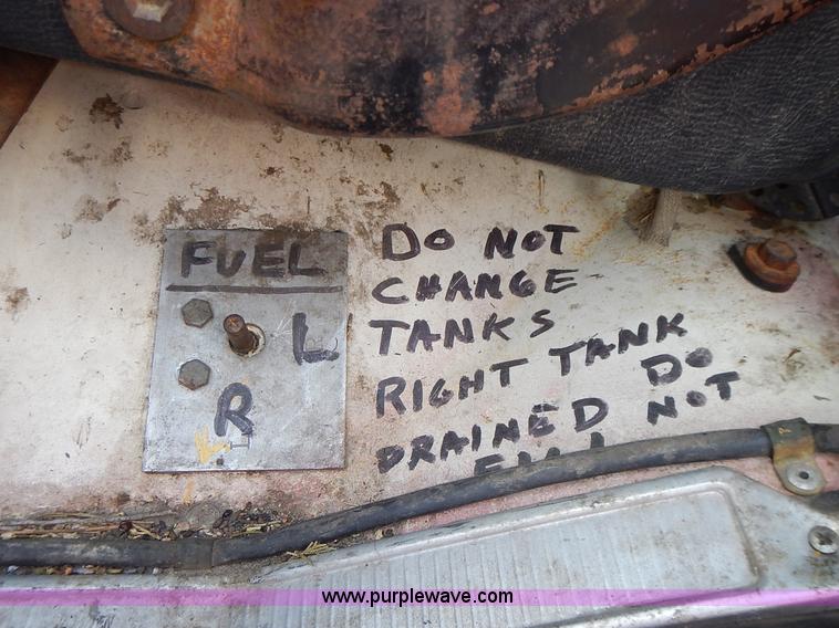 image for item L3553 1979 Ford F600 fire truck