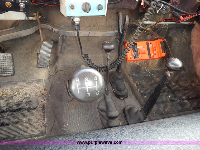 image for item L3553 1979 Ford F600 fire truck