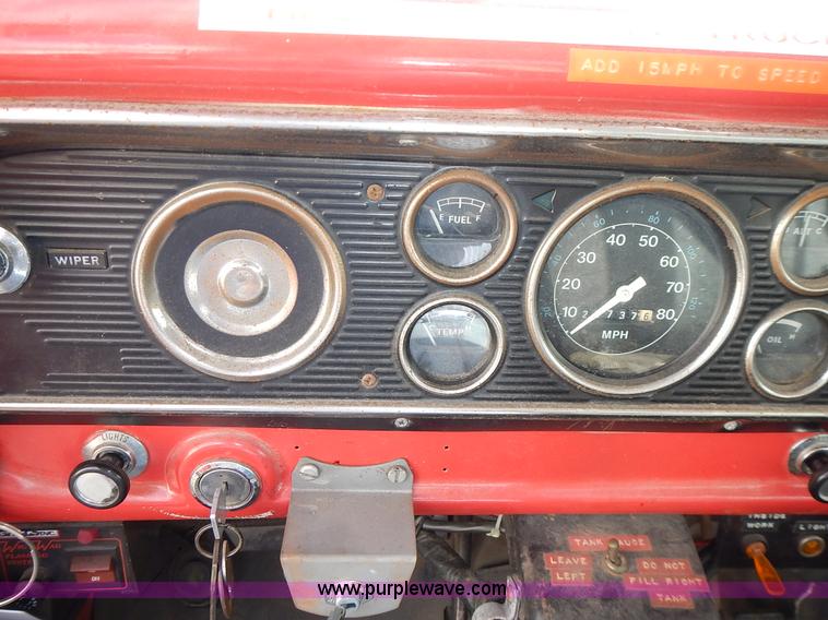 image for item L3553 1979 Ford F600 fire truck