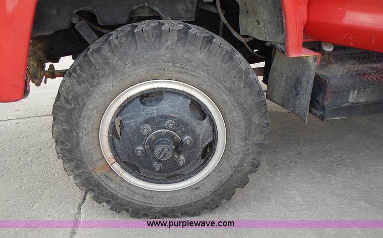 image for item L3553 1979 Ford F600 fire truck