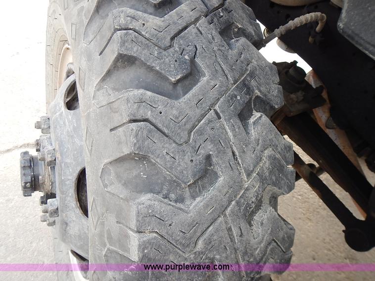 image for item L3553 1979 Ford F600 fire truck