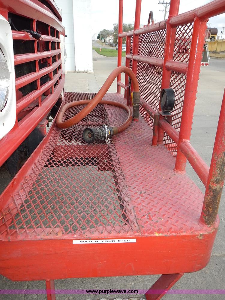 image for item L3553 1979 Ford F600 fire truck