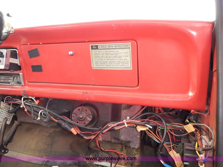 image for item L3553 1979 Ford F600 fire truck