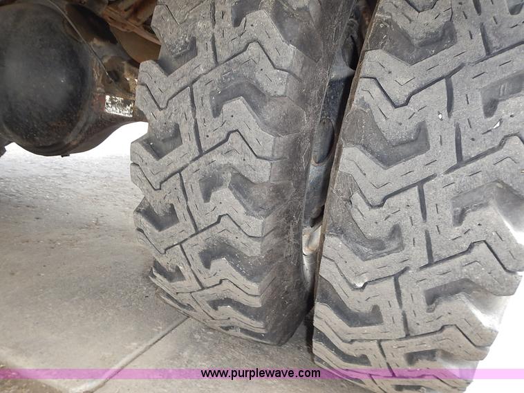 image for item L3553 1979 Ford F600 fire truck