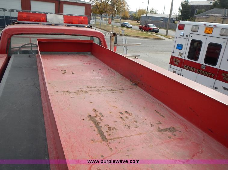 image for item L3553 1979 Ford F600 fire truck