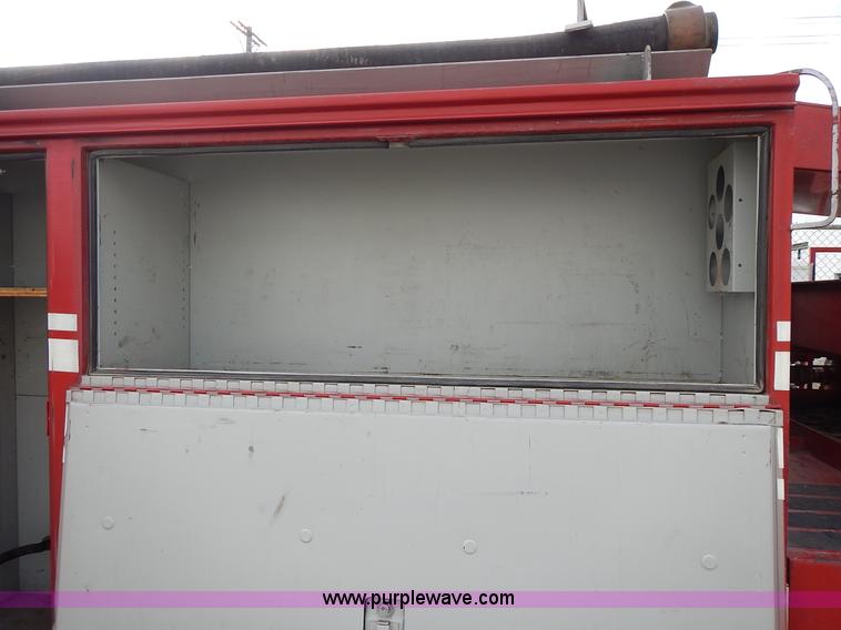 image for item L3553 1979 Ford F600 fire truck