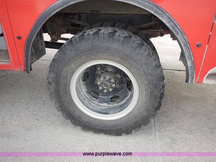 image for item L3553 1979 Ford F600 fire truck