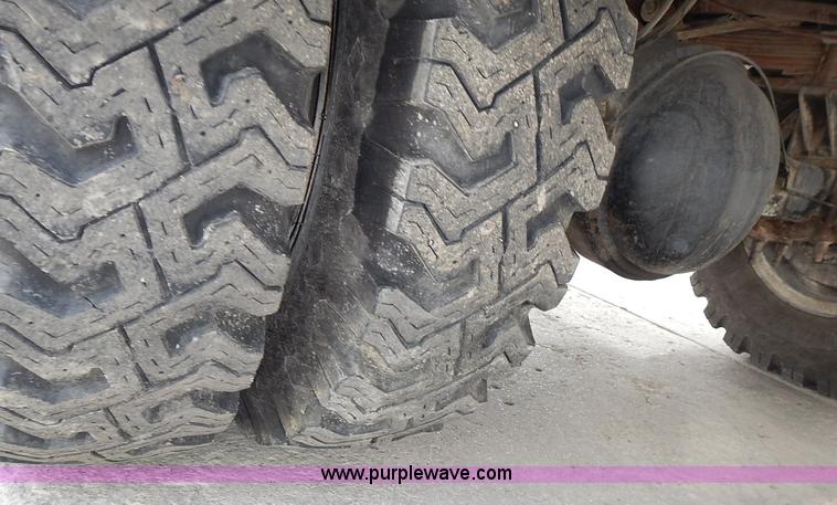 image for item L3553 1979 Ford F600 fire truck