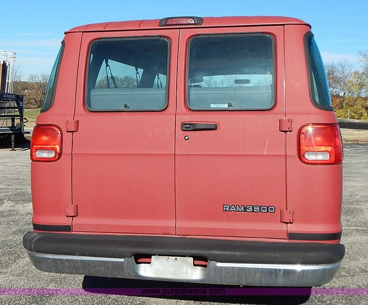 image for item L3554 2000 Dodge Ram Wagon van