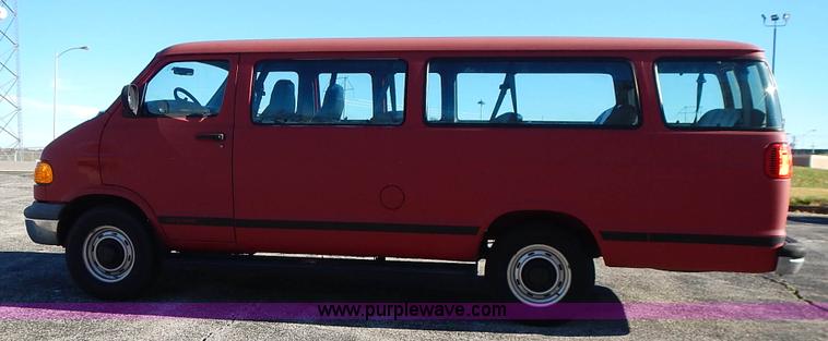 image for item L3554 2000 Dodge Ram Wagon van
