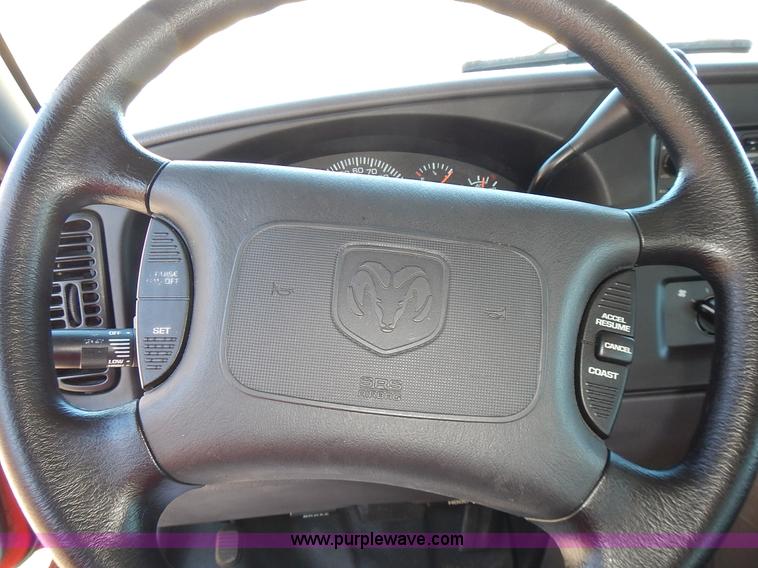 image for item L3554 2000 Dodge Ram Wagon van