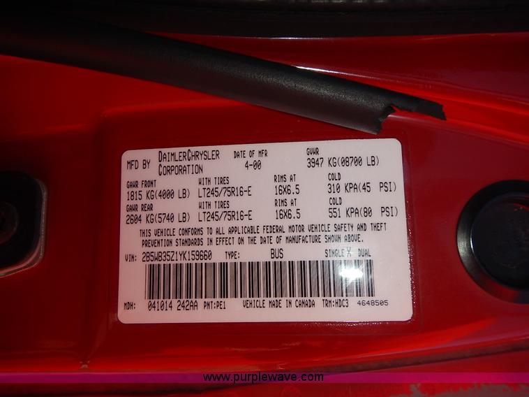 image for item L3554 2000 Dodge Ram Wagon van