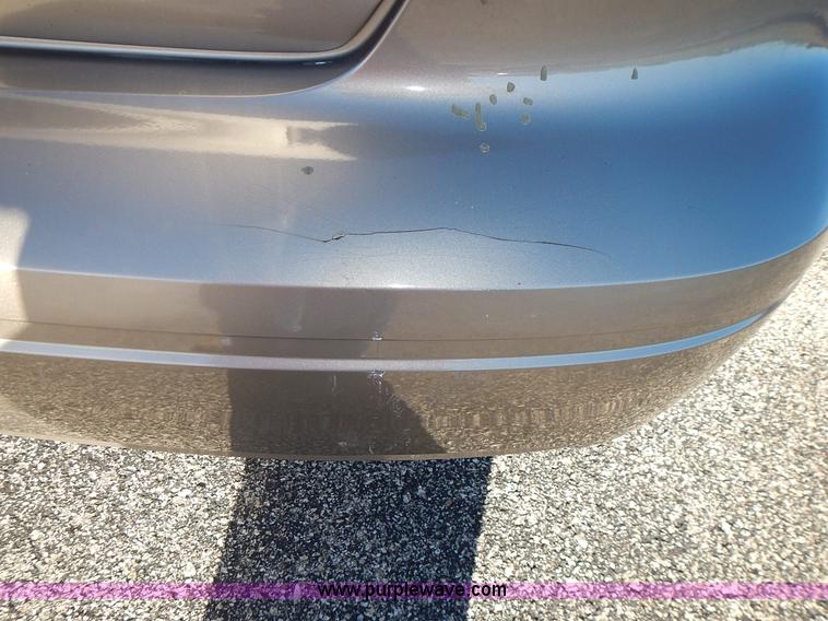 image for item L3555 2004 Ford Taurus SE