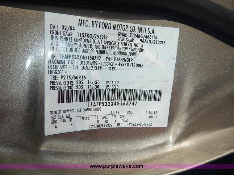 image for item L3555 2004 Ford Taurus SE