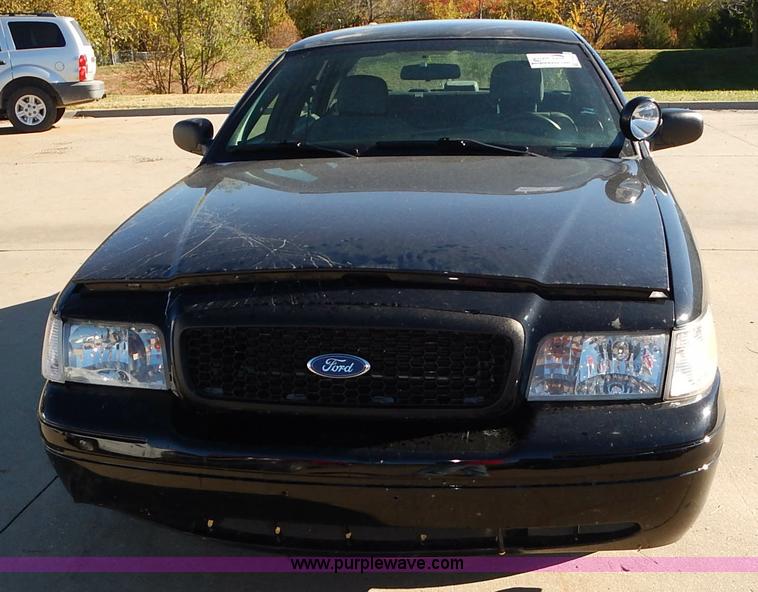image for item L3558 2009 Ford Crown Victoria Police Interceptor