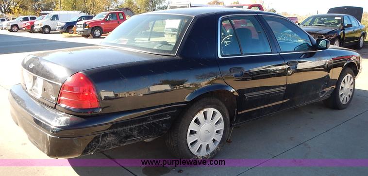 image for item L3558 2009 Ford Crown Victoria Police Interceptor