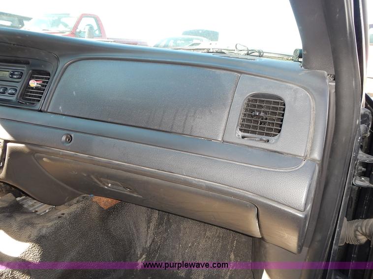 image for item L3558 2009 Ford Crown Victoria Police Interceptor