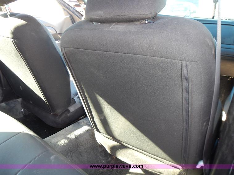 image for item L3558 2009 Ford Crown Victoria Police Interceptor