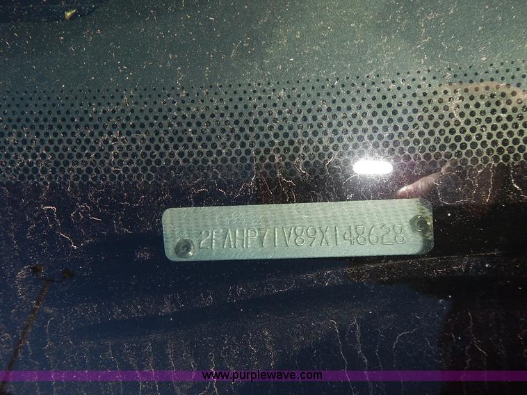 image for item L3558 2009 Ford Crown Victoria Police Interceptor