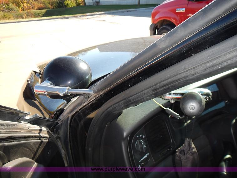 image for item L3559 2007 Ford Crown Victoria Police Interceptor