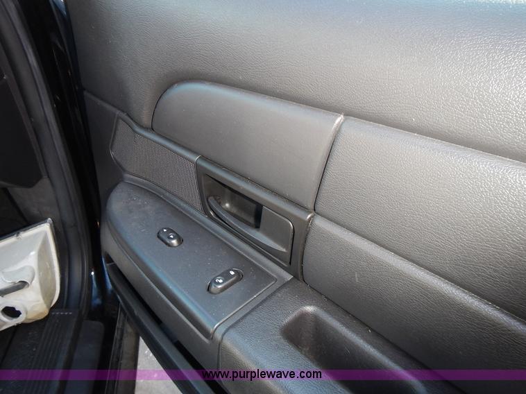 image for item L3559 2007 Ford Crown Victoria Police Interceptor