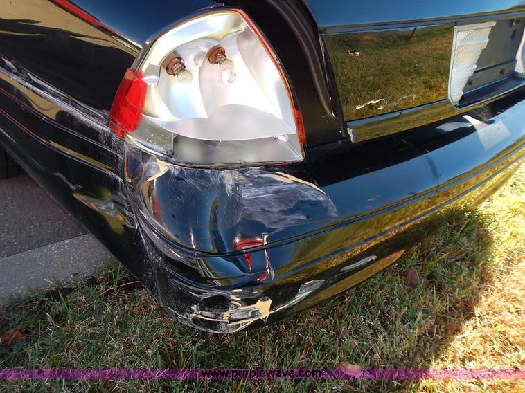 image for item L3559 2007 Ford Crown Victoria Police Interceptor