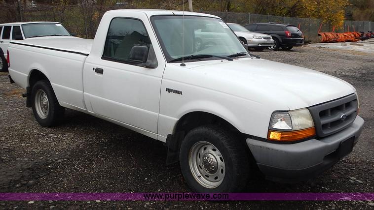 image for item L3567 2000 Ford Ranger pickup truck