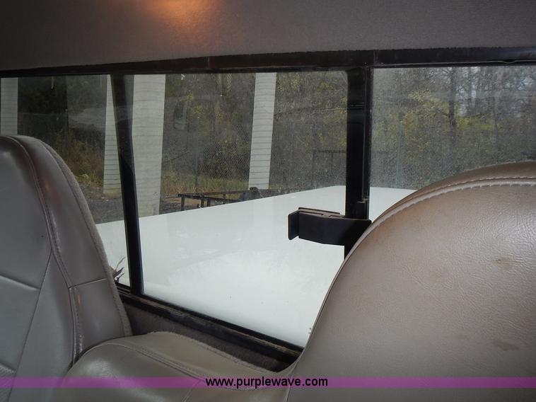 image for item L3567 2000 Ford Ranger pickup truck